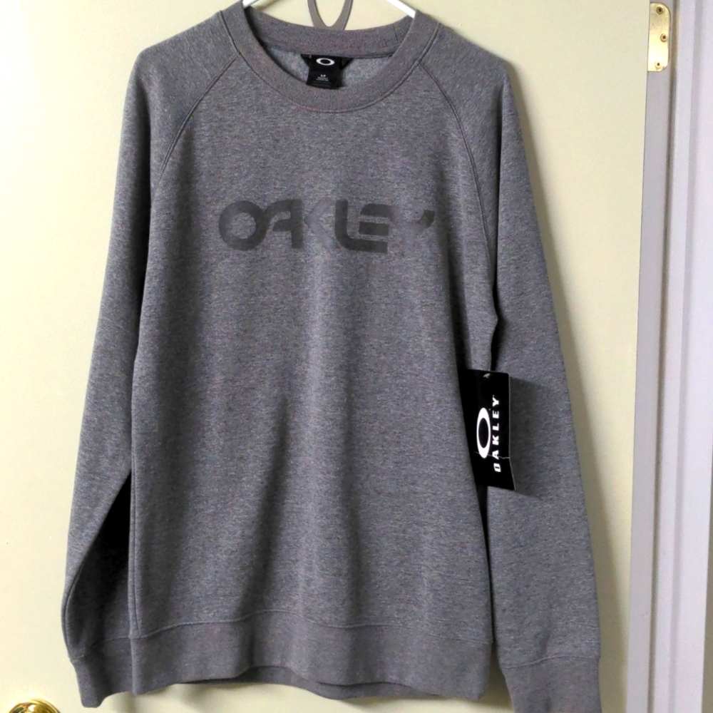 NWT Oakley Crew Neck Sweater